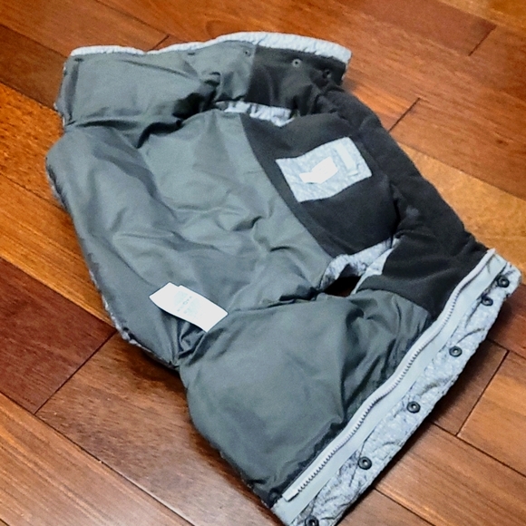 Baby GAP Quilted Puffer Vest - Size 3 - Picture 2 of 9
